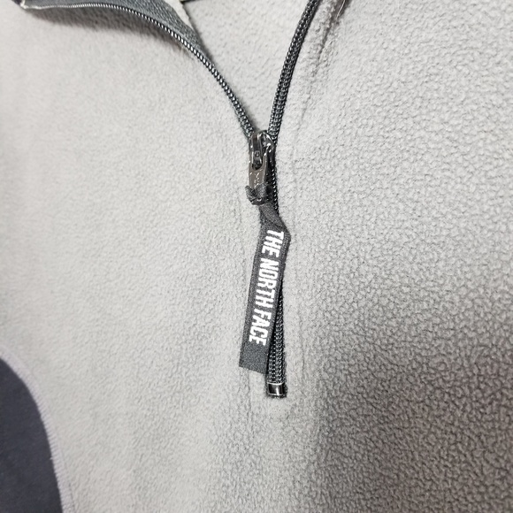 The North Face Quarter-Zip Fleece Top - Picture 4 of 7